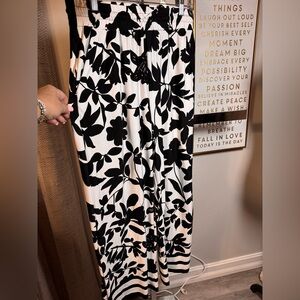 Black and White Floral pants some stretch very soft